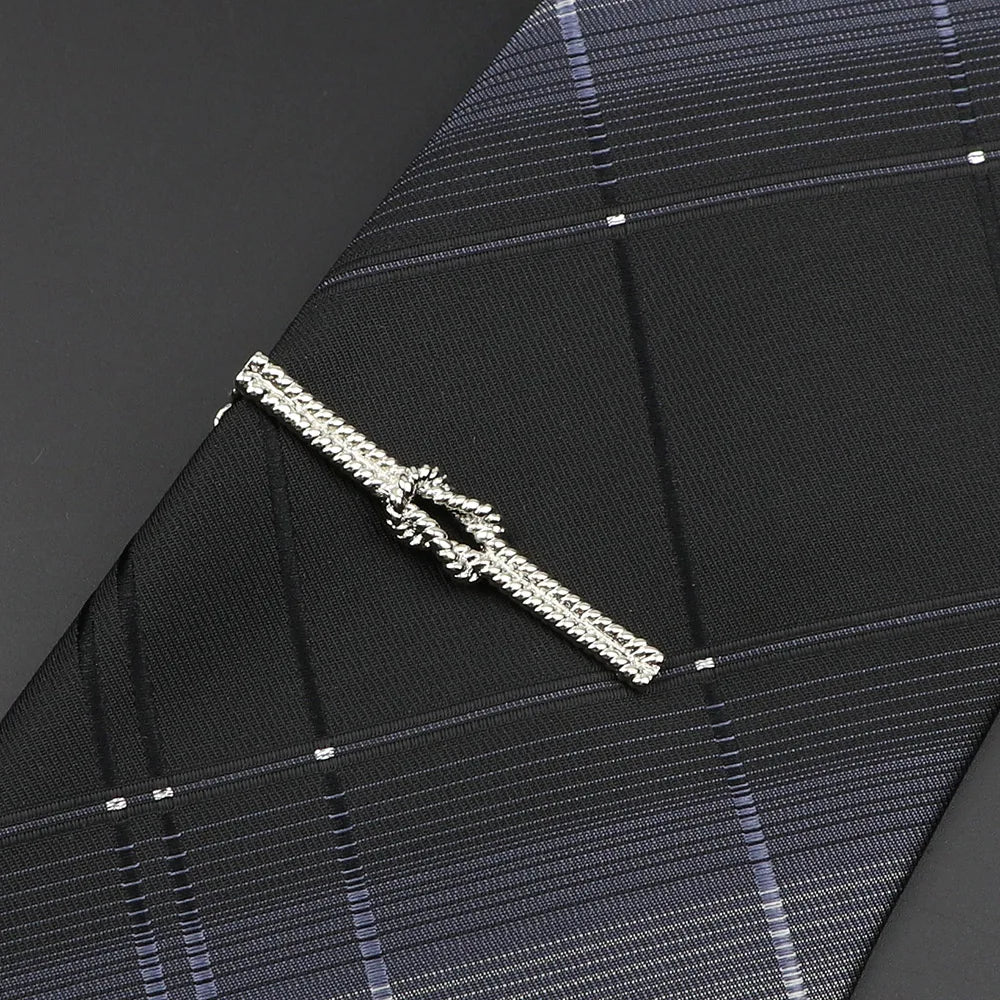 accessoire en métal vintage pour cravate