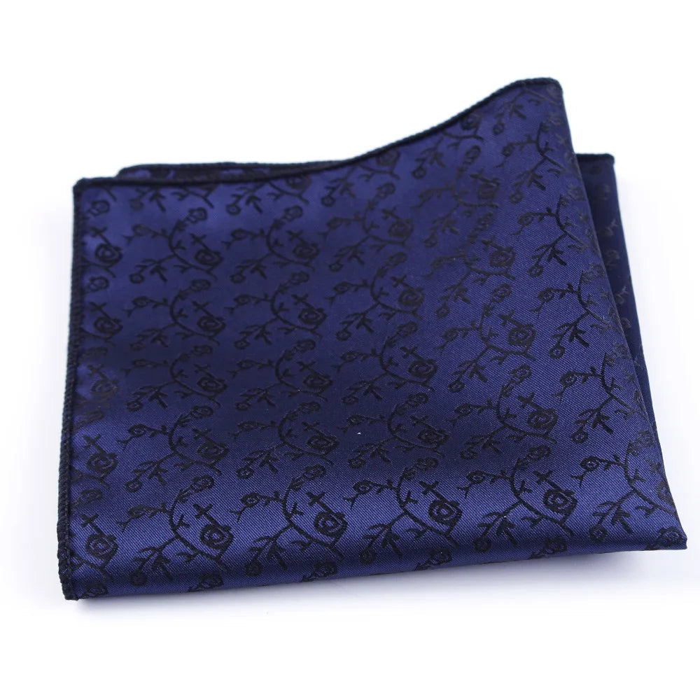 pochette de costume bleu foncée